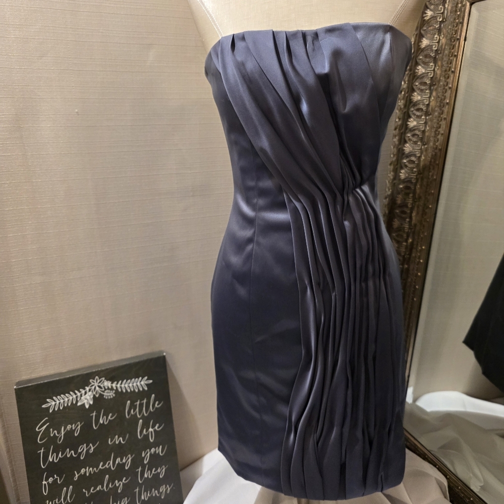 Max & Cleo • 'Chromium' Strapless Satin Cocktail Dress. Sz 4.  EUC.